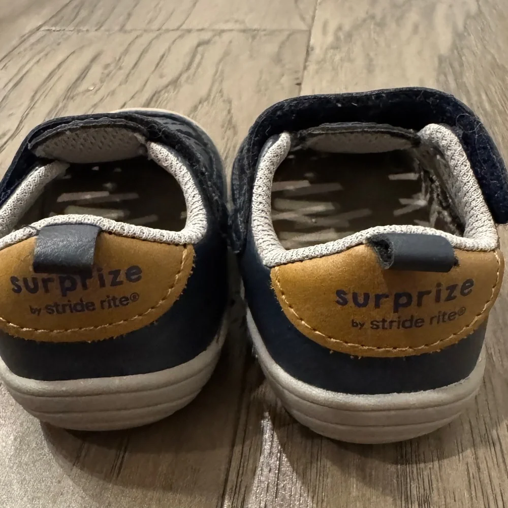 Stride Rite Blue Infant Shoes Sandals Size 3‎